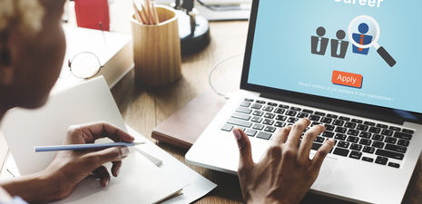 

<!-- THEME DEBUG -->
<!-- THEME HOOK: 'field' -->
<!-- FILE NAME SUGGESTIONS:
   * field--node--title--job.html.twig
   x field--node--title.html.twig
   * field--node--job.html.twig
   * field--title.html.twig
   * field--string.html.twig
   * field.html.twig
-->
<!-- BEGIN OUTPUT from 'themes/custom/capforma/templates/field/node/field--node--title.html.twig' -->
Chargé de recherche H/F - En alternance
<!-- END OUTPUT from 'themes/custom/capforma/templates/field/node/field--node--title.html.twig' -->

